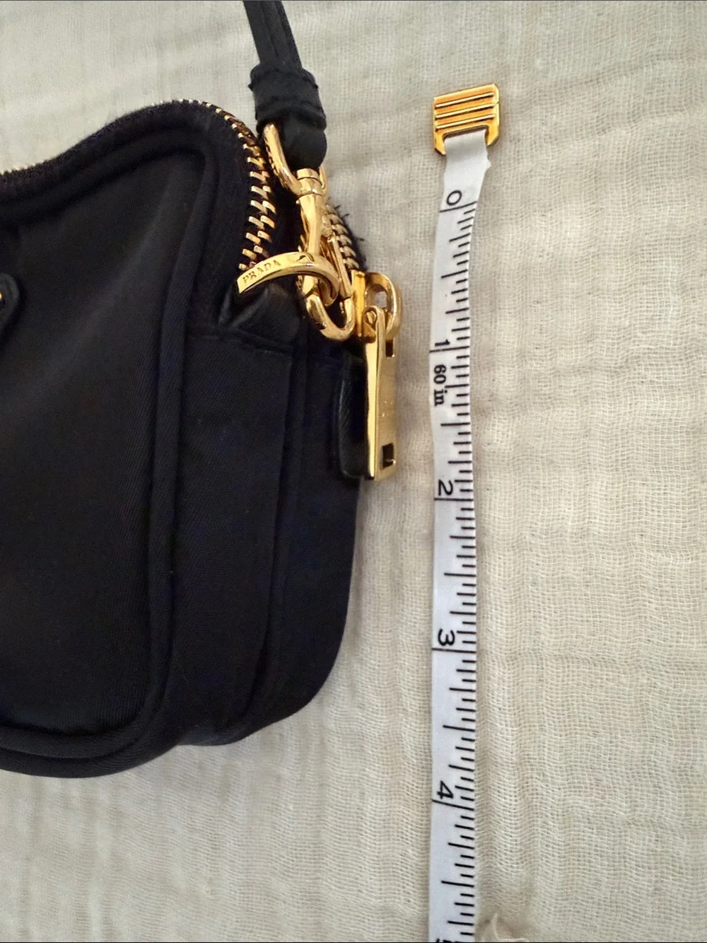 Prada Contenitore Tracolla Tesuto Black Nylon mini Camera Bag (1NF861)